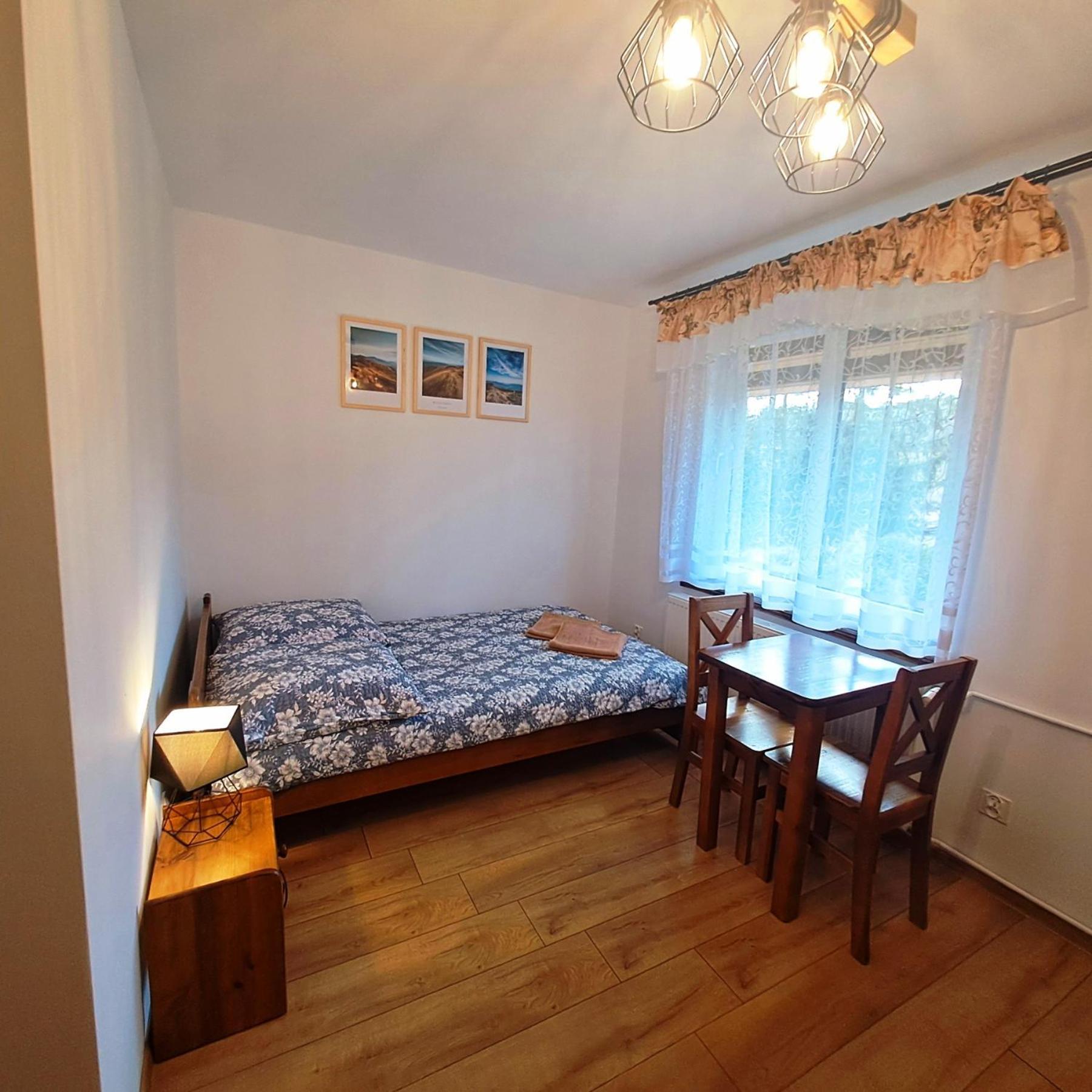 Wichrowe Wzgorza Hotel Strzebowiska Bagian luar foto