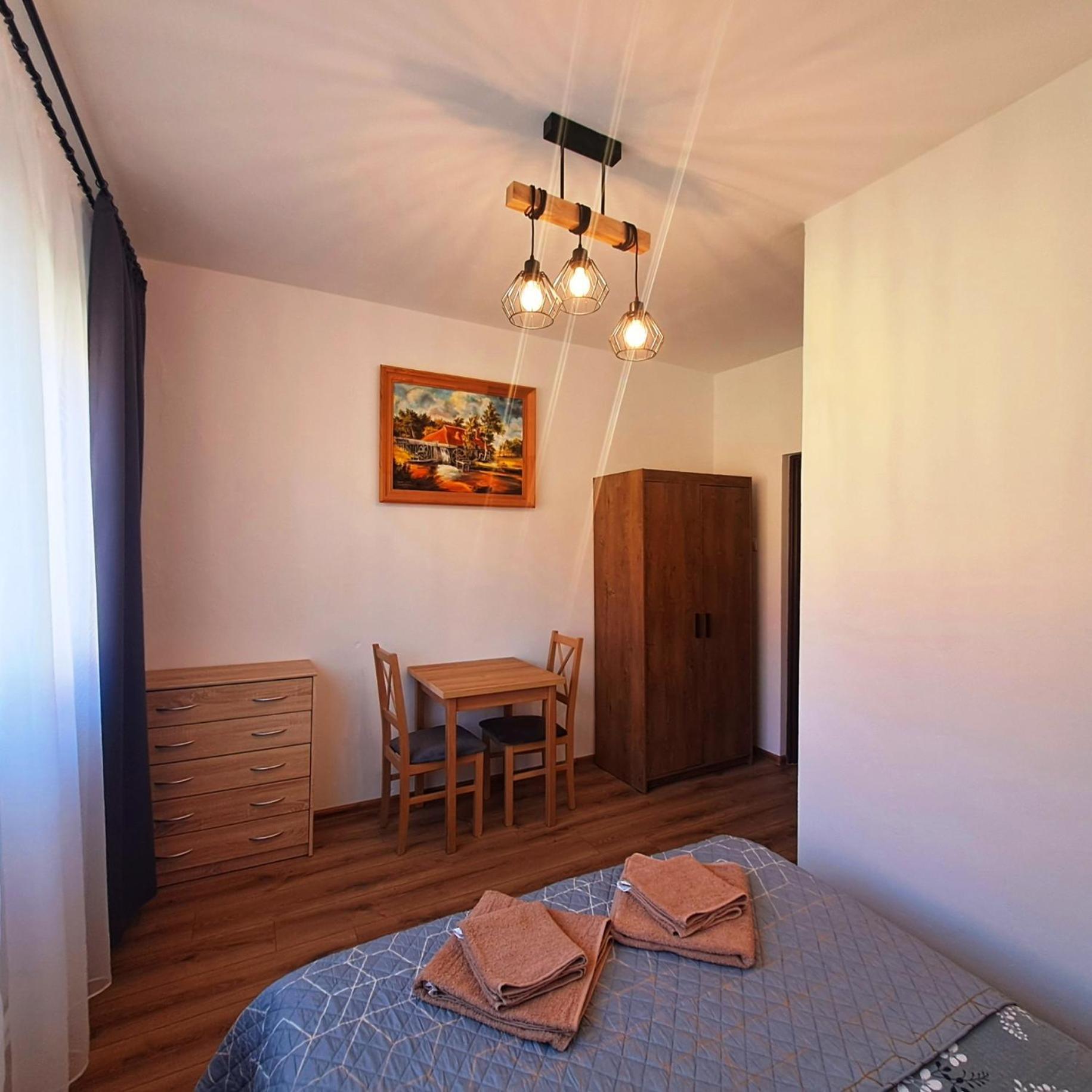 Wichrowe Wzgorza Hotel Strzebowiska Bagian luar foto